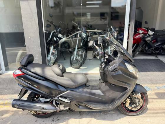 DAFRA MAXSYM 400i 